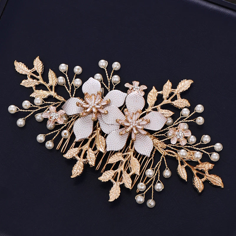 Gold wedding hair comb with pearl and floral accents