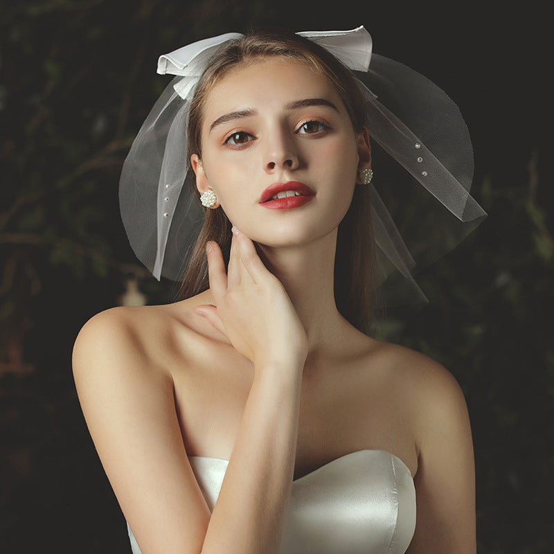 Double-layer short wedding veil with decorative bow and imitation pearls